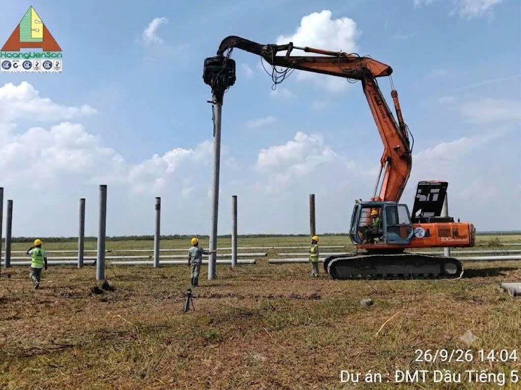 Nhà máy Điện mặt trời DẦU TIẾNG 5 (562 MWp)