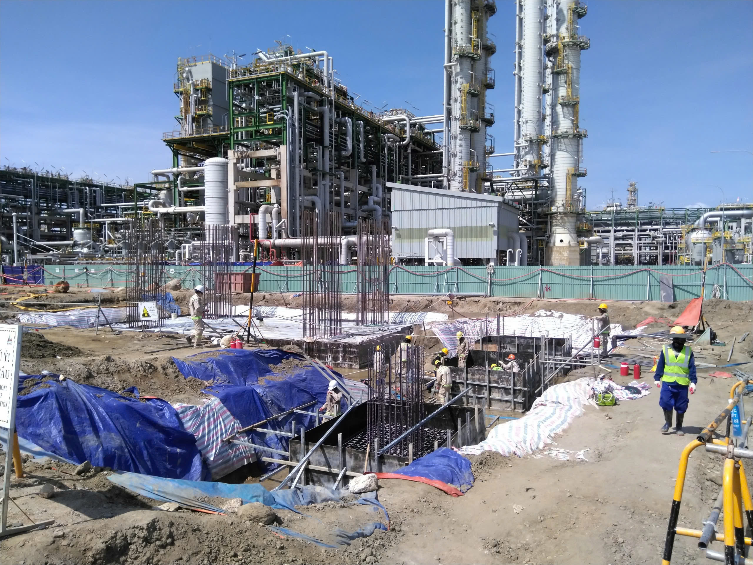 Long Son Petrochemical Complex in South of Vietnam - LSPE Olefins Plant Modification, Underground Civil Works and Foundation of Revamp Package