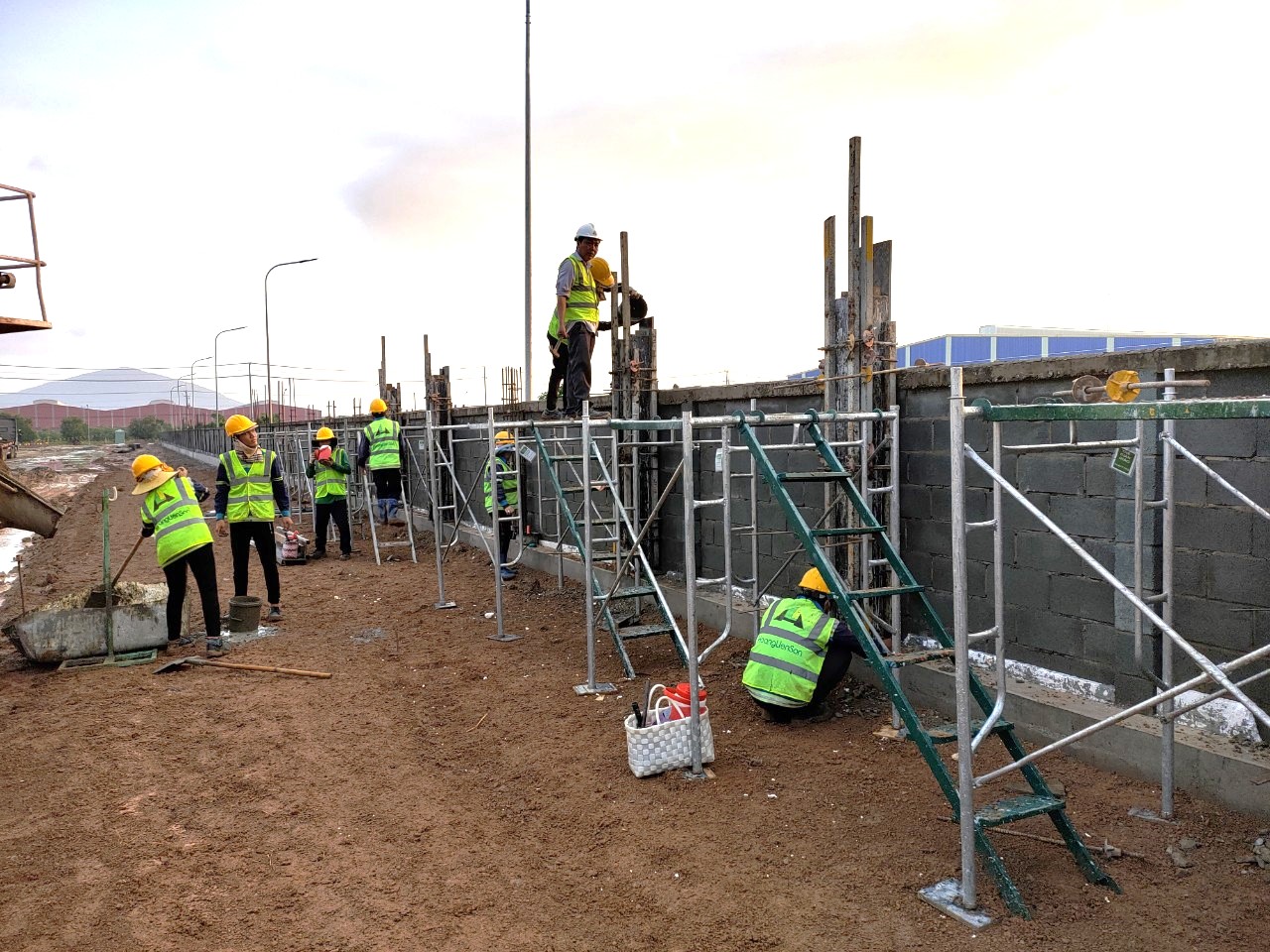 Nhà máy CROWN Mỹ Xuân