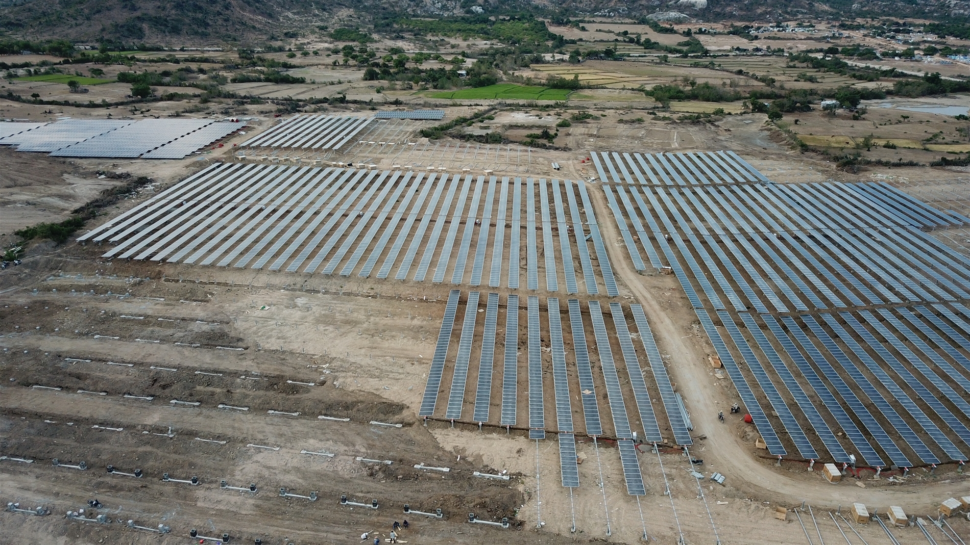 Nhà máy Điện Năng lượng Tái tạo TRUNG NAM (256 MWp)