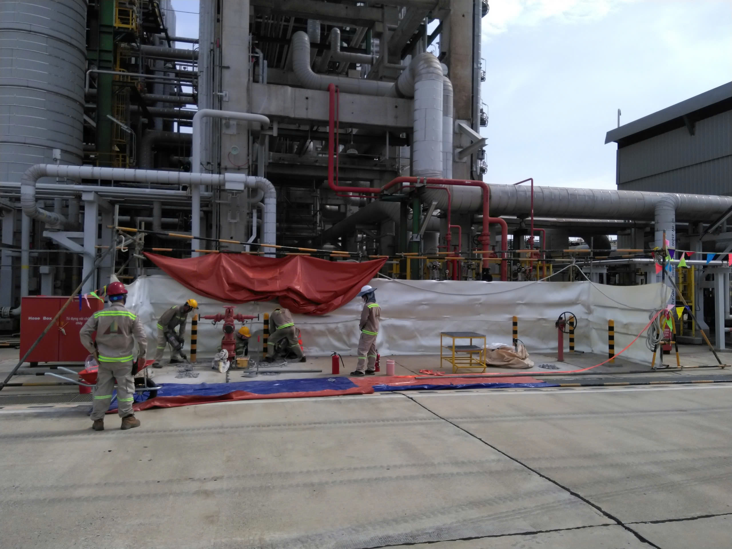 Dự án Cải tiến Tổ hợp Hóa dầu Miền Nam Việt Nam LSP - Gói Điều chỉnh Nhà máy Olefins, Công tác Xây dựng ngầm