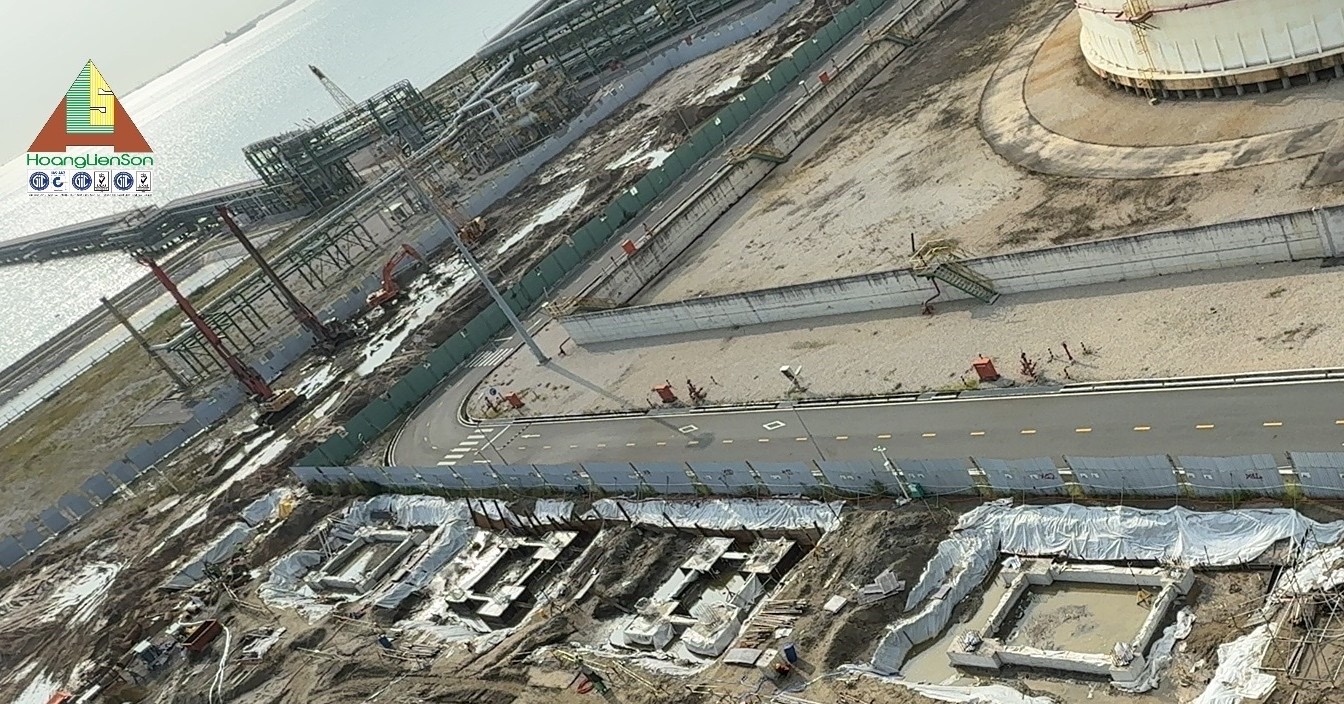 Dự án Cải tiến Tổ hợp Hóa dầu Miền Nam Việt Nam LSP - Gói Móng Piperack Khu vực Process Unit