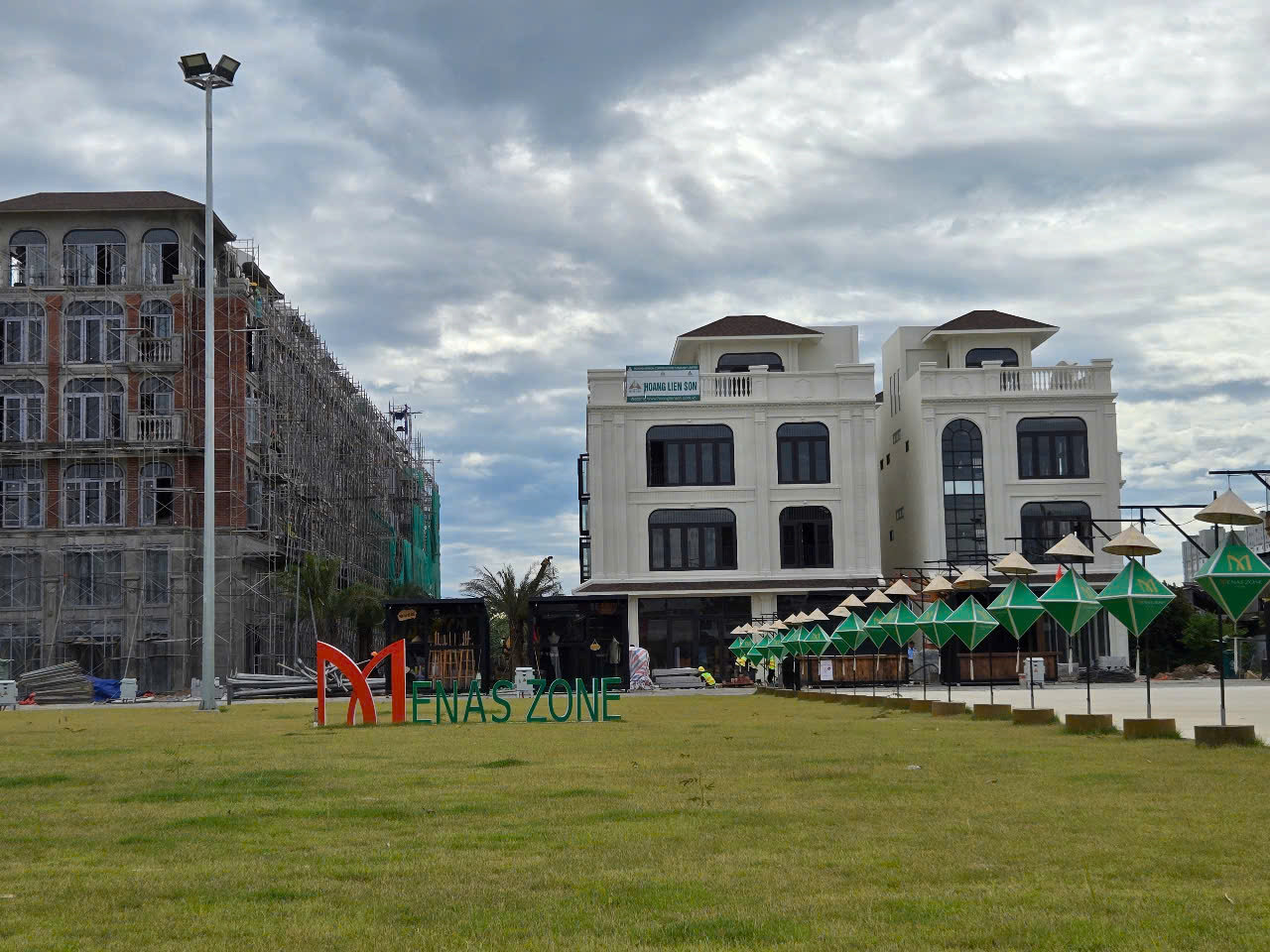 MENAS ZONE - Commercial and Tourism Service Complex in Hue City
