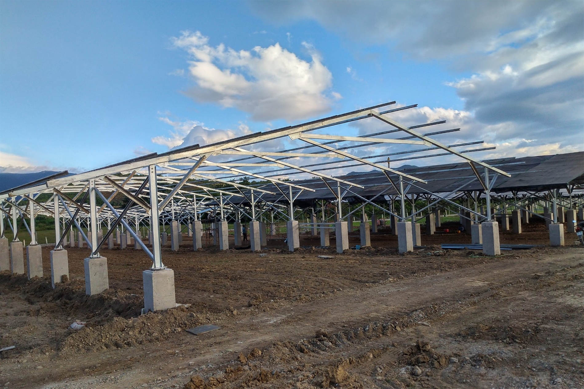 Nhà máy Điện Năng lượng Mặt trời VŨ TRUNG