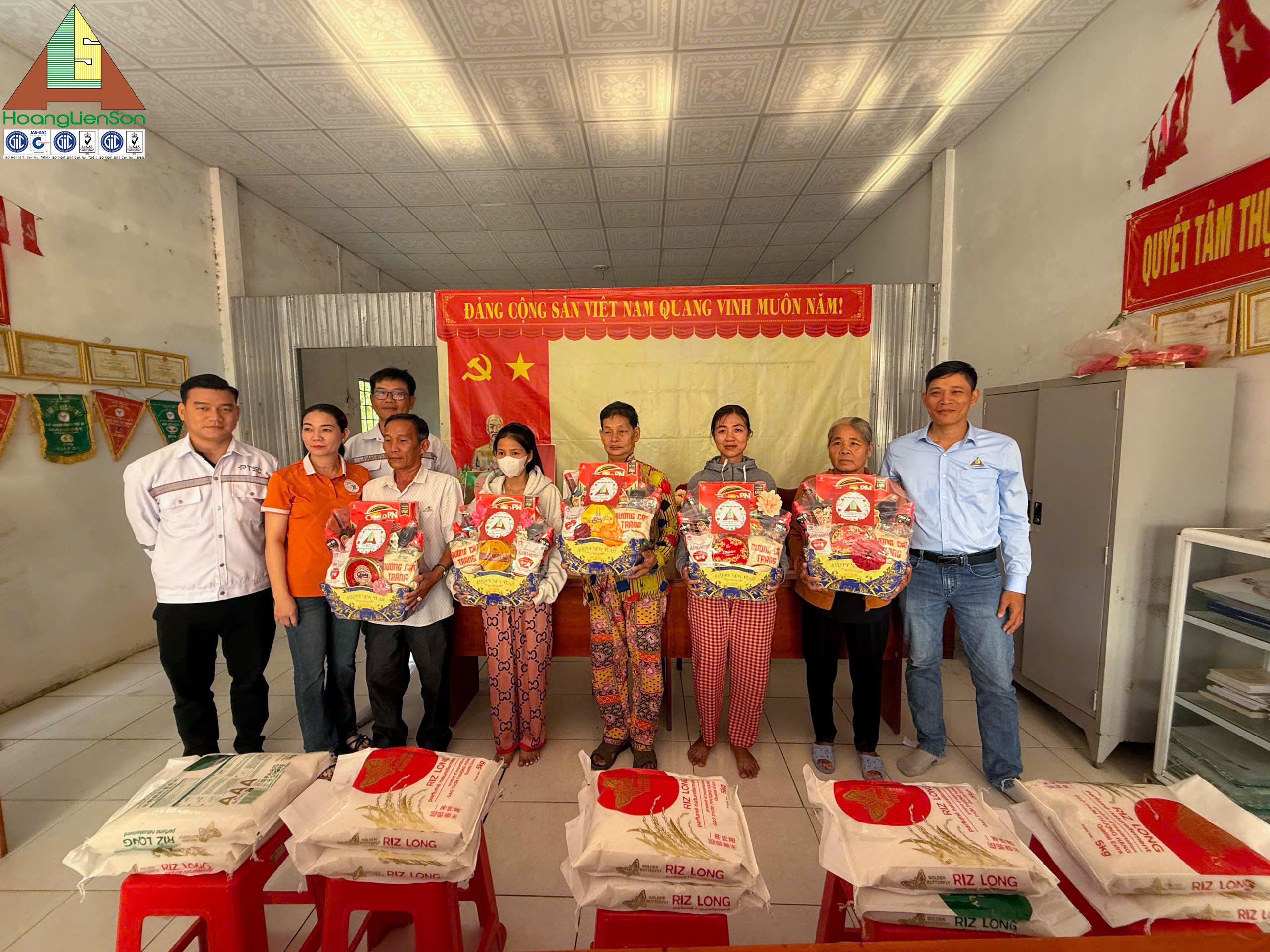 Spreading Love – HLS Accompanies the Underprivileged for Lunar New Year 2026