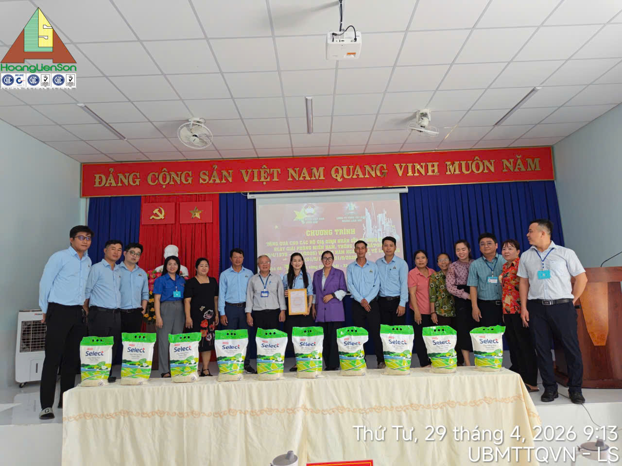 HOANG LIEN SON: SPREADING LOVE IN LONG SON COMMUNE